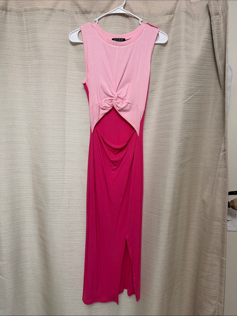 Sleeveless Two-Tone Pink Knot-Front Maxi Dress by O-Tex
